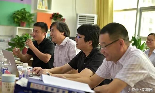 邓州市城区四小北校区张雅名师工作室和教师发