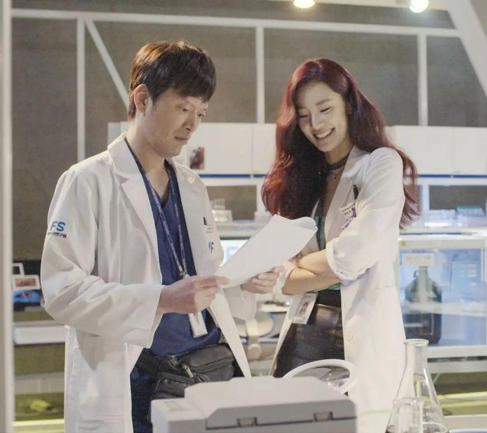 《检法男女》郑柔美、朴恩硕检察官造型剧照公开!