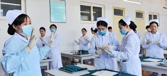985和211都很强,但是调到这3个专业,毕业后和一本没区别 pp电子注册