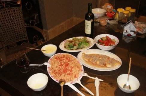 中餐和西餐有很大的区别,但是在外国人心里却是这么认为的!