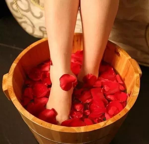 手麻、腿麻……背后竟隐藏7大疾病!多一个人知道,少一个悲剧!