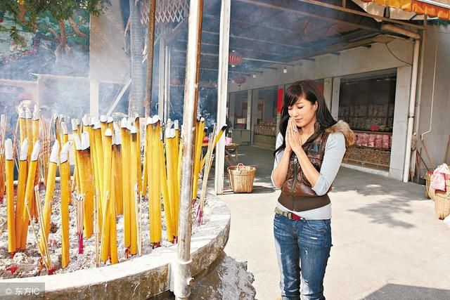 婚姻十年没跟丈夫红过脸，算命先生：婚姻叛徒，离婚近来眼前