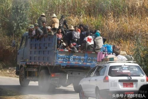 常年依靠中国救济为生, 如今城市满大街都是中文