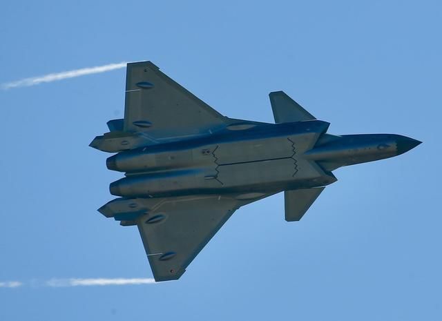 歼20装备数量将达100架,三代机停产让路,至少