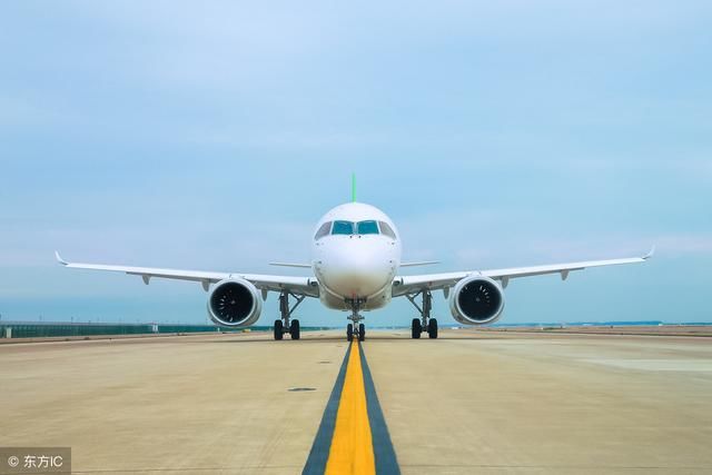 川航上演生死备降 波音系列落后 中国大飞机概