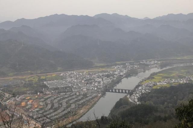 花漫秘境里 醉美齐云山