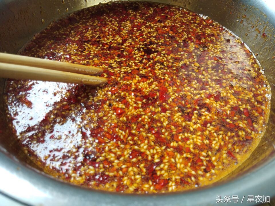 汉中面皮为啥好吃?主要是这个调料秘制配方,拌