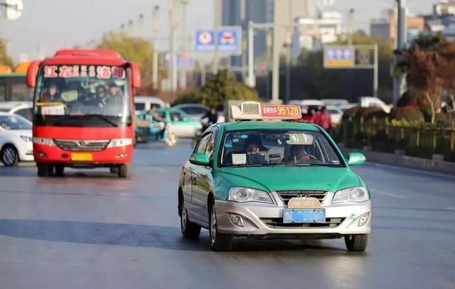 牡丹文化节期间,你被他们暖到了吗?