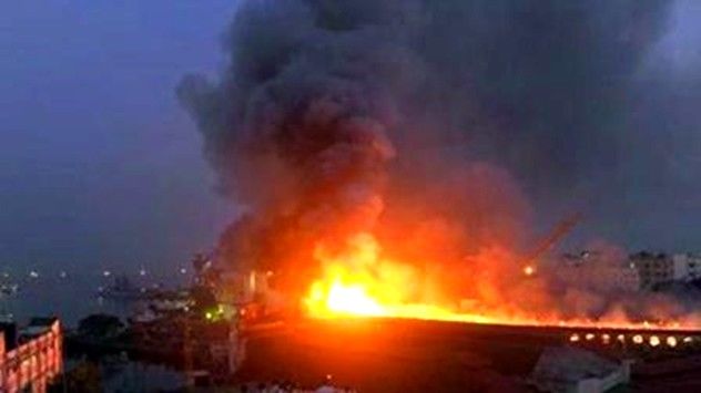 印度钻井船200吨化粪池爆炸,险伤航母,网友热