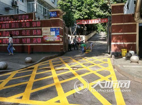 让生命通道更畅通 泸州开展消防车通道专项整