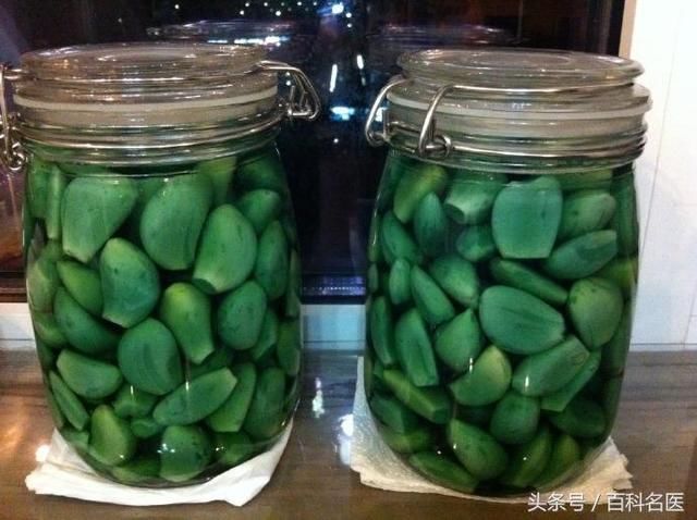 腊八蒜变绿变黄的原理是什么?吃腊八蒜有什么