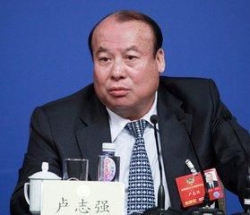 他是真正的隐藏富豪，控股的上市公司比李嘉诚多20多家