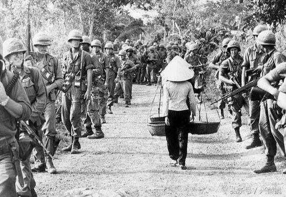 美军使用秘密武器对付越南战争不听话的，女兵令人不忍直视