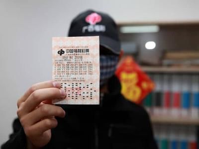 帮别人买彩票中奖了,自己想独吞怎么办?