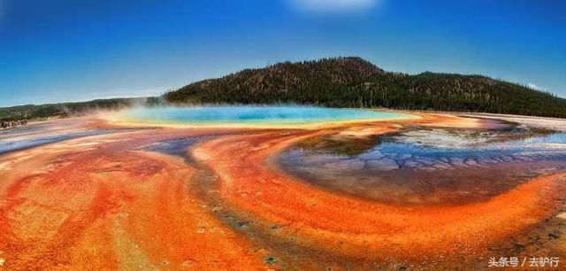 这座公园建于火山之上，比上海面积还要大，是美国最自豪的景区