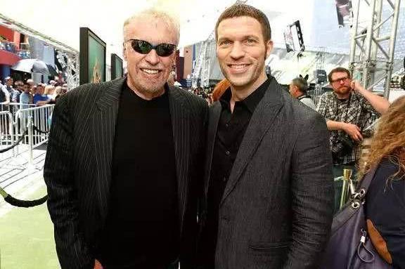 原本要回去继承耐克亿万资产的他,却拍出了这