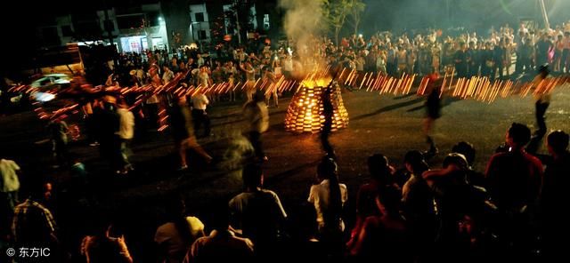 海底？山洞？这个夏天最燃的玩法！惊险刺激啊！