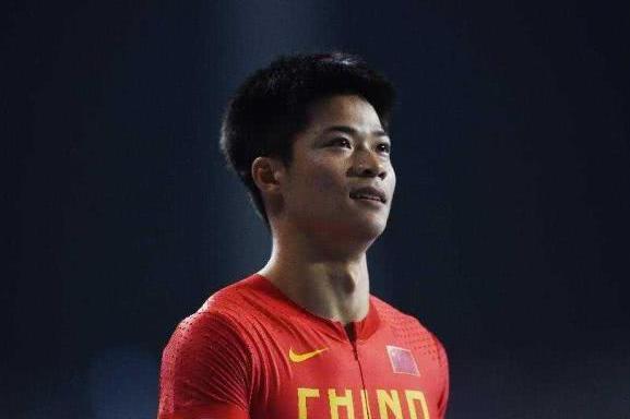 中国田径队抵达雅加达 苏炳添:期待百米拿冠军