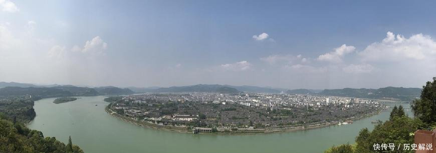 四川南充唯一的县级市,人口88万,拥有5A古城景
