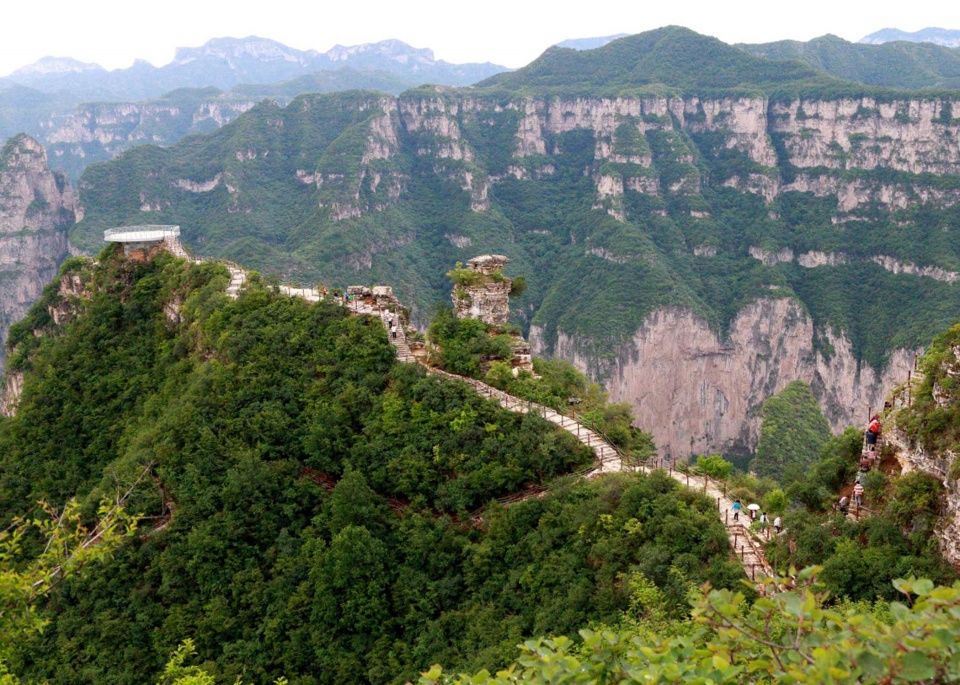 坐城际免费公交 五一到平顺通天峡看美景