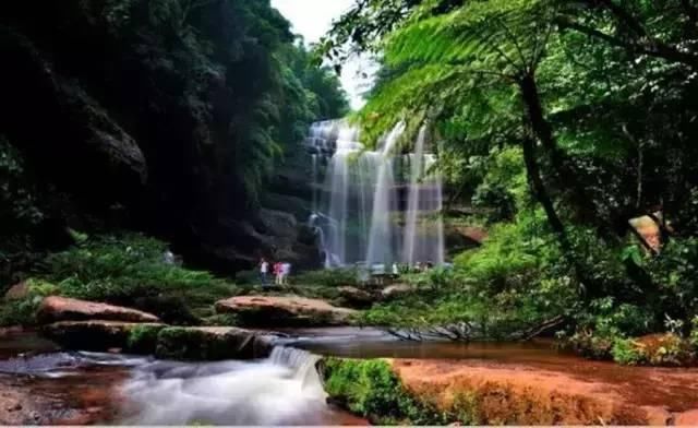 看瀑布不必去看黄果树，还有这些性价比超高的景点不被人知道