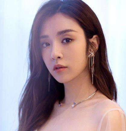 王晓晨16岁照片曝光比刘亦菲还美,终于知道为啥男生都喜欢她了 bbin糖果派对澳门金沙