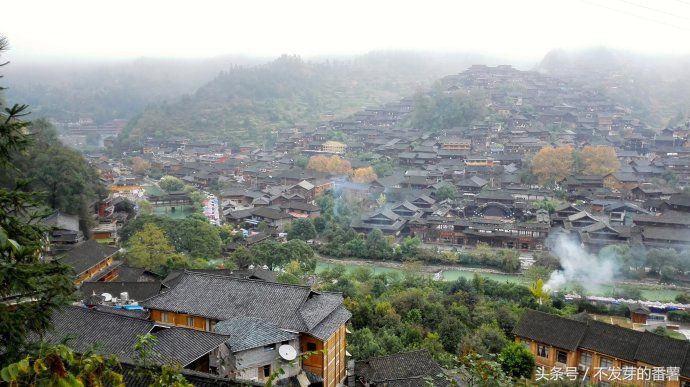贵州省最落后的县,有中国最大的苗族村寨