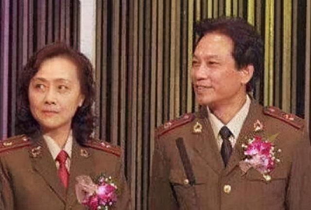 老戏骨黄梅莹：与老公姐弟恋相伴36年，今一家三口其乐融融