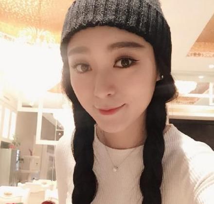 替范冰冰背锅5年,被骂到患抑郁症让人心疼,连