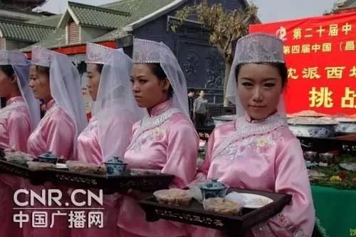 中国第一美女居然在新疆，赶紧看看她是谁……