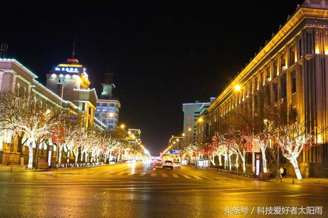 鞍山胜利广场夜景灯光，恭贺新春佳节、建设文明城市，振兴钢都！