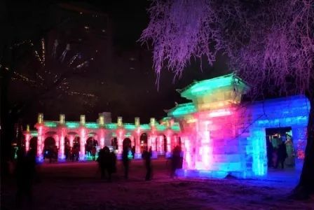 遇见冰城夏都丨兆麟公园与冰灯游园会