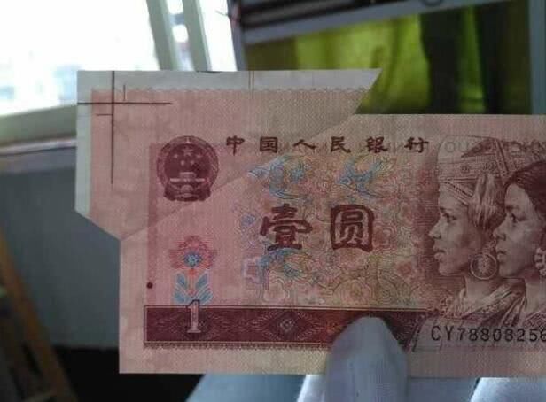 奶奶留给孙子一张一元钞票,称不久之后可以用