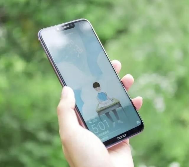 麒麟970下放,GPUTurbo加持!荣耀Play值得购买