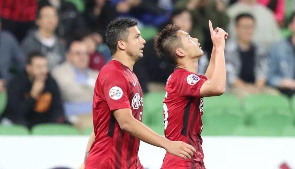 上港连续四次急刹车 鲁能国安恒大接连追尾 中