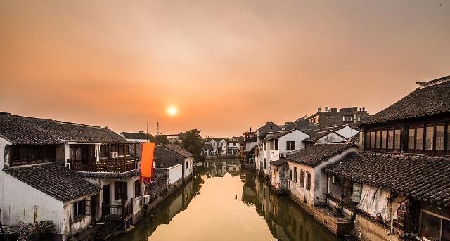 江苏经济赶超广东的可能性有多大?