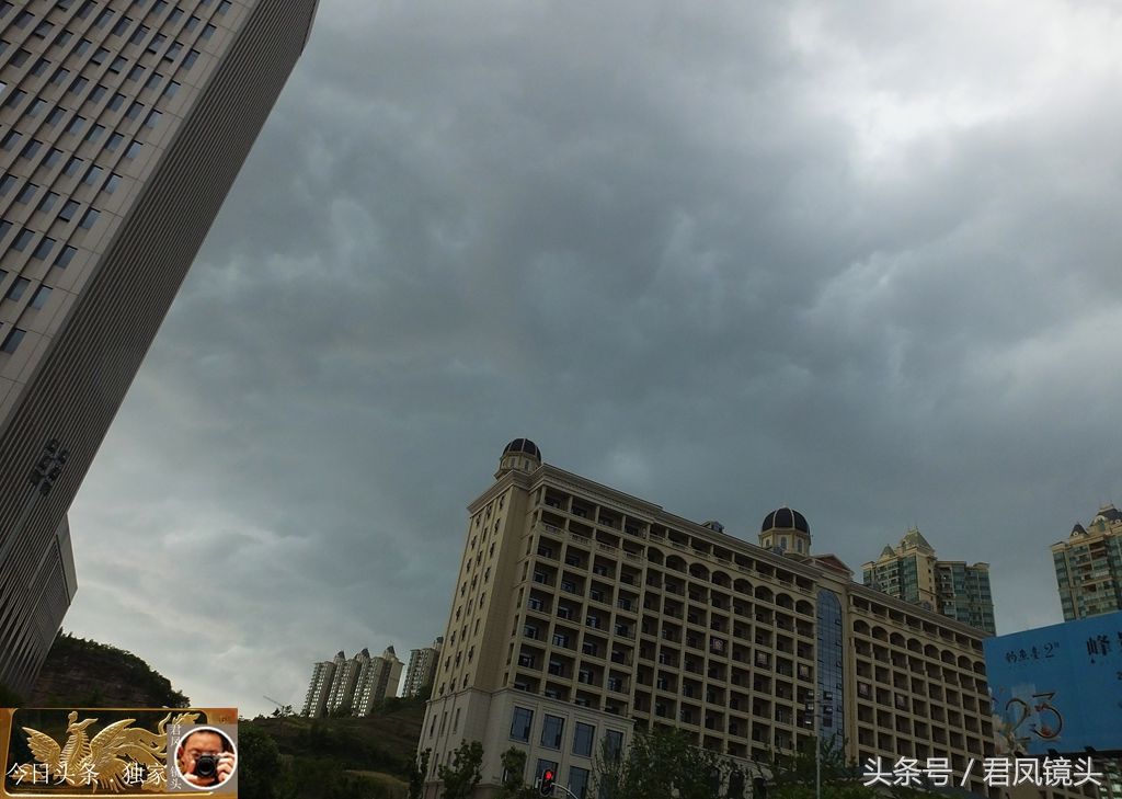 湖北宜昌:大雨来袭,给5月的第一天接风洗尘!你