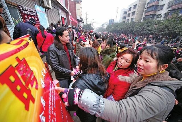 农民返乡成主流，未来农民不打工依靠什么赚钱？
