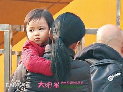 刘德华5岁女儿长相被曝光!东南亚风显成熟像极