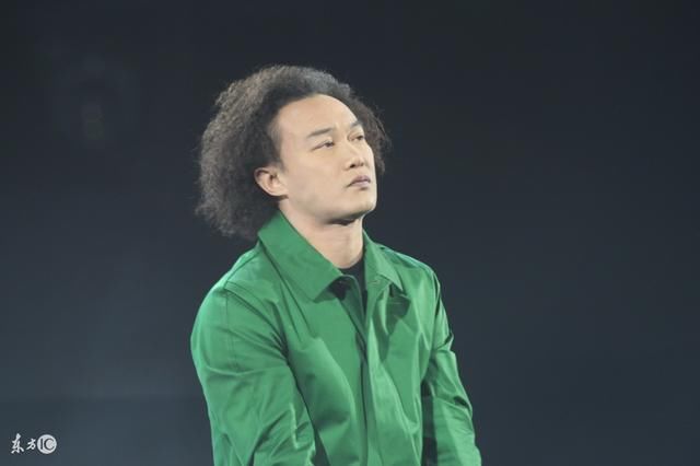 陈奕迅最经典的10句歌词,他唱出了所有人的心