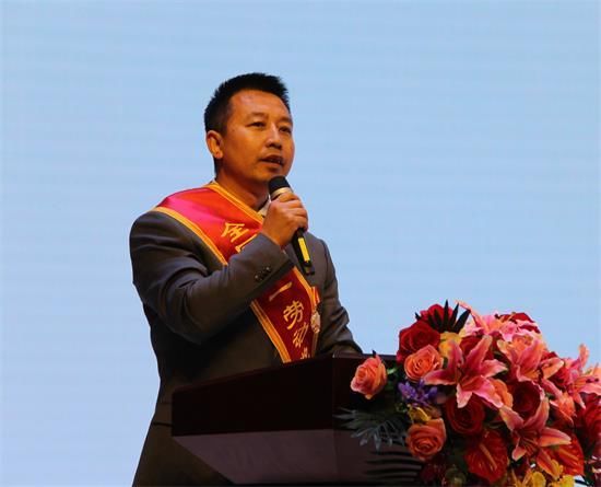 青春心向党 建功新时代纪念五四运动100周年