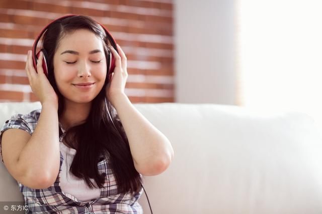 女人睡眠好气血才好!睡前做1件事，让你越睡越美!