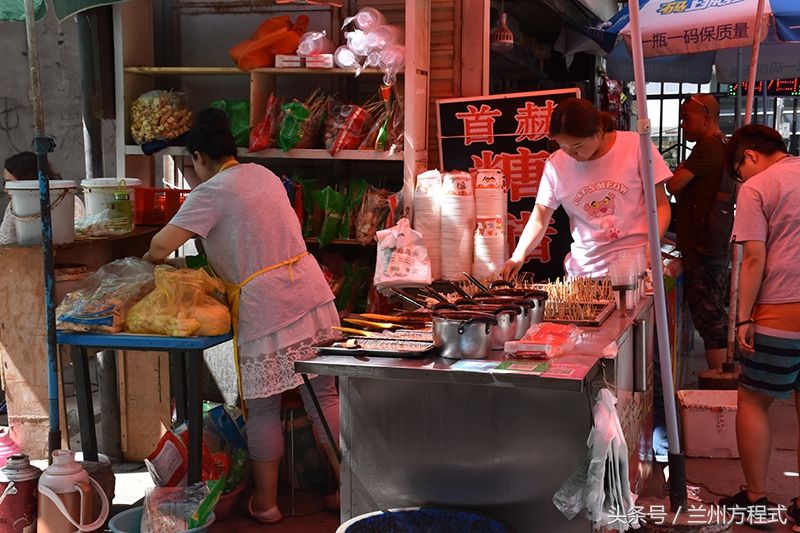 除了兰州的正宁路夜市 吃货们来的最多的地方