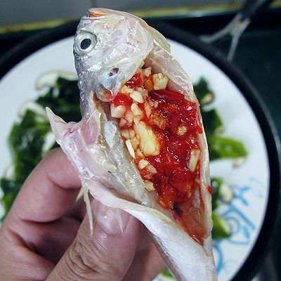 裙带菜清蒸剁椒黄花鱼