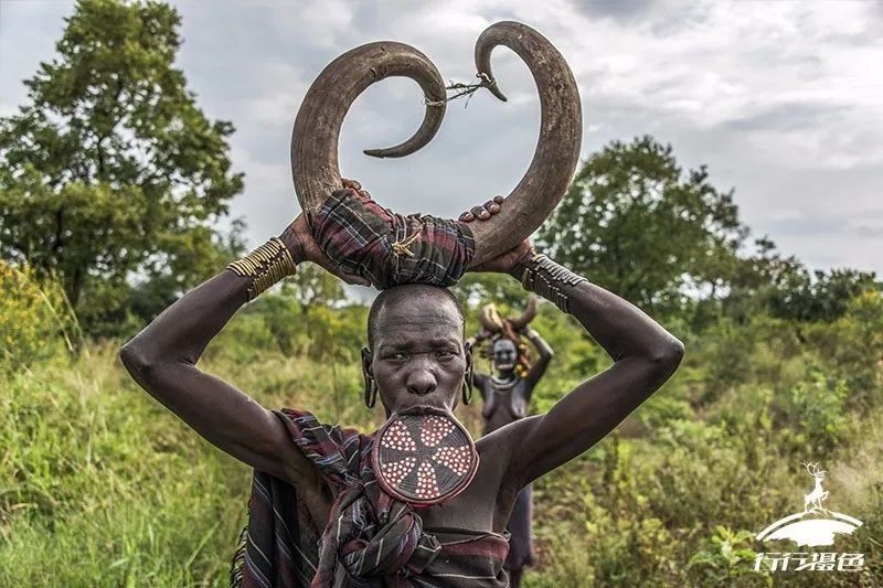 她保留着世界上最原始的部落文化，你对她了解多少?