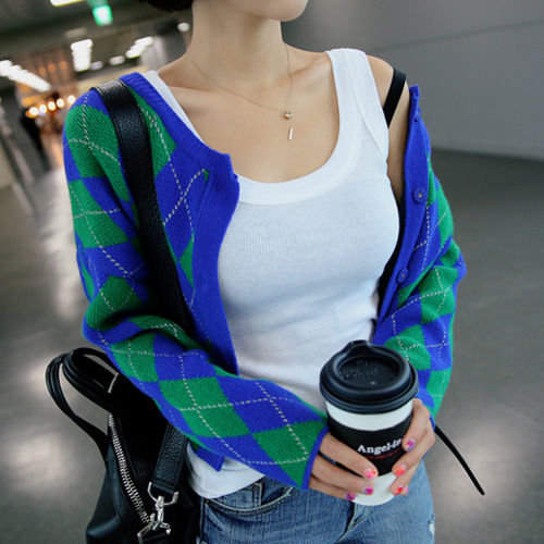 女人不想穿的太拘束?瞧瞧这些美女怎么穿的,真