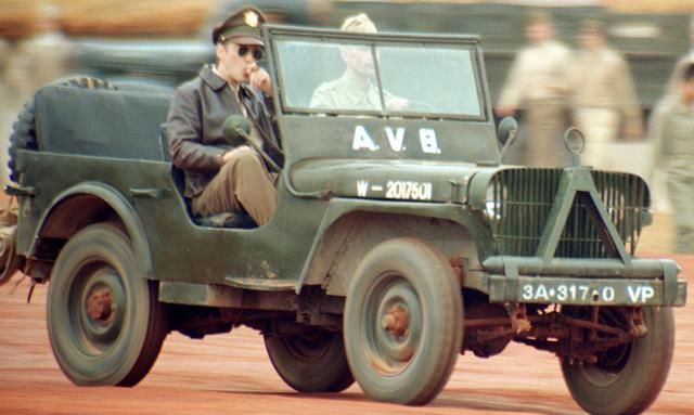 《无问西东》超帅墨镜飞行教官,王敏德亲哥哥