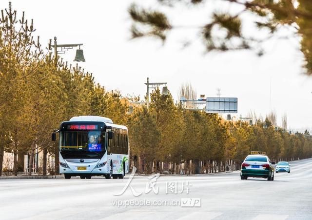 大漠敦煌用上了新能源电动公交车