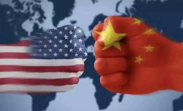 2000年美国经济_2000年美国互联网经济泡沫破灭,支持美国经济持续繁荣的网络科技...(3)