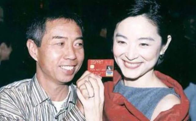 生2胎却未和男友领证，自曝怕结婚，林青霞继女近况引担忧